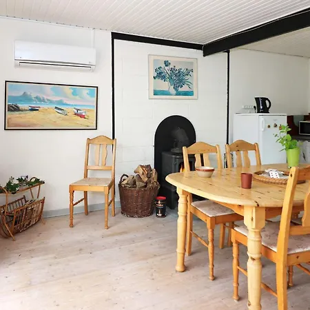 Holiday home 6 Person Holiday Home In Hadsund-By Traum